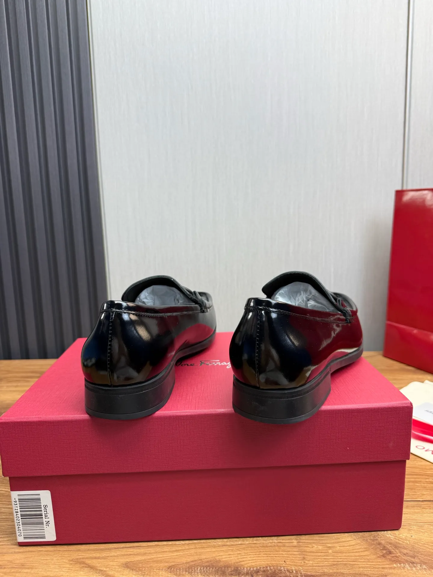 Men's shoes 💰760💰 Ferragamo. [Ferragamo] Men's Loaf leather shoes, the latest hot style, 1:1 original purchase quality, top quality, imported open-edge beaded cowhide leather on the upper, hand-made three-dimensional stitching highlights the round toe design, the inner feet are made of imported cowhide, with original wear-resistant rubber outsole, matching code 39-44, (38, 45 custom-made, non-refundable)